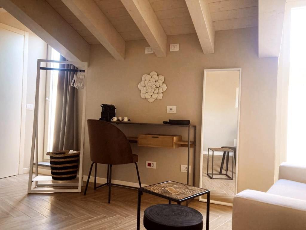 Gatto Bianco Rooms 42 Bergame Extérieur photo