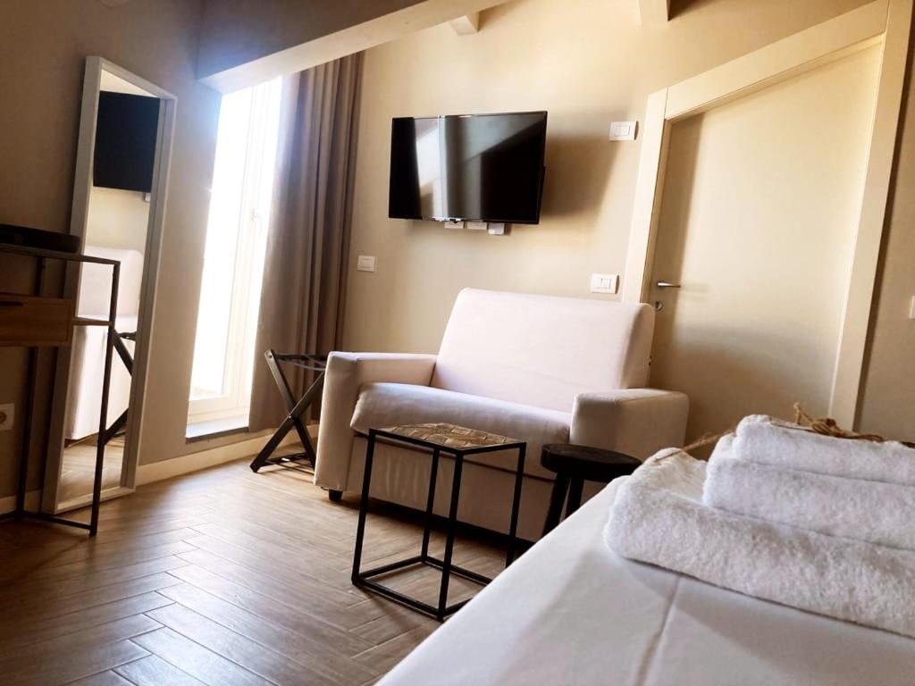 Gatto Bianco Rooms 42 Bergame Extérieur photo